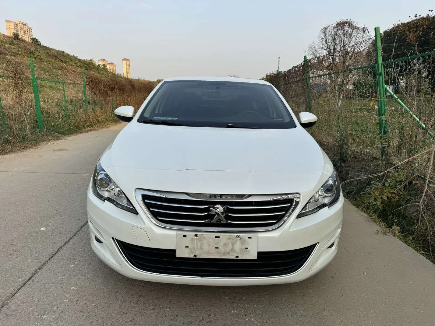 Peugeot 408  из Китая