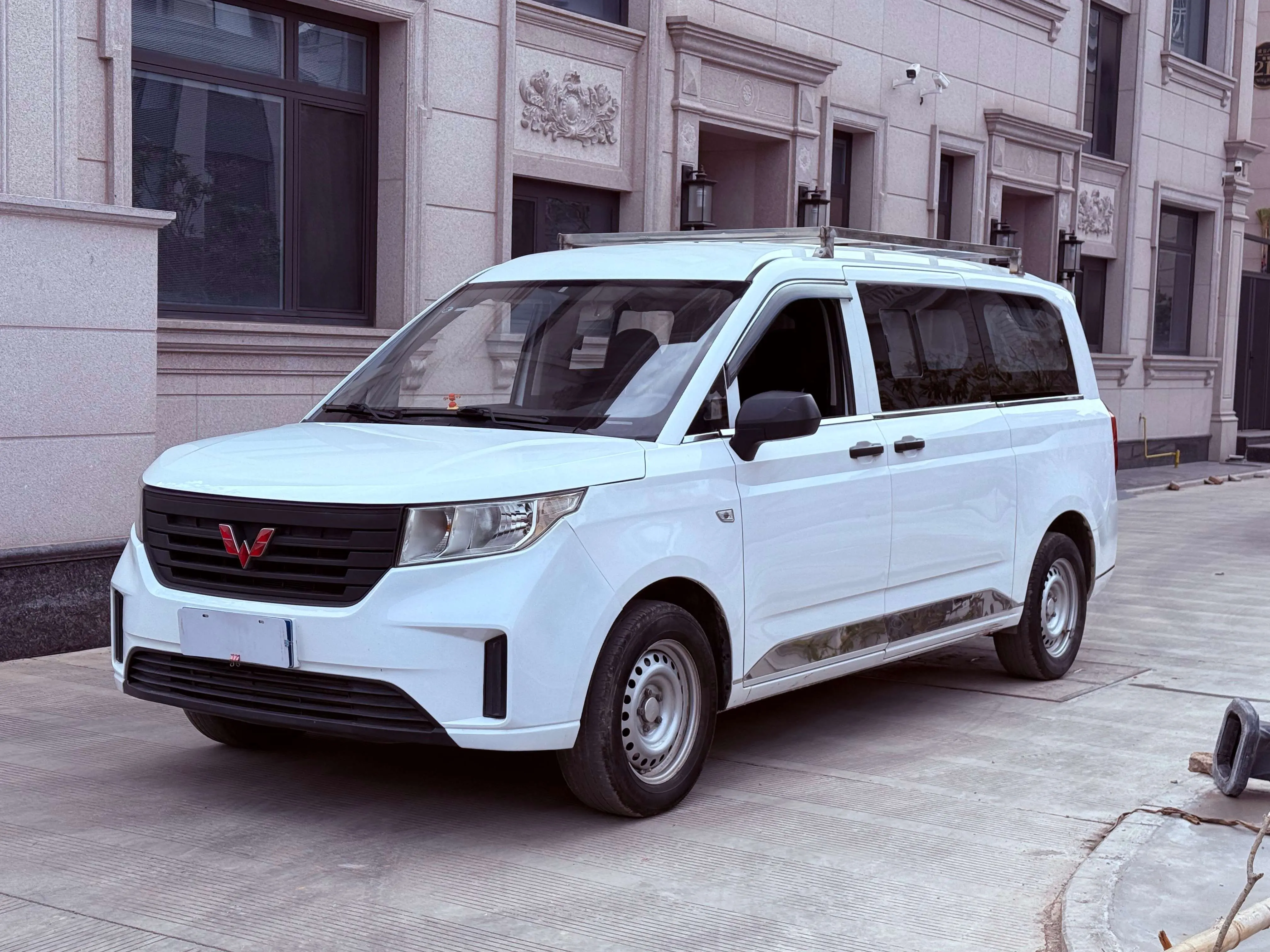 Wuling journey  из Китая