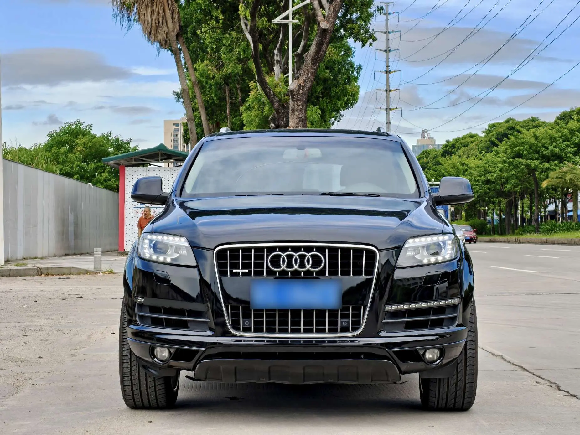 Audi Q7  из Китая