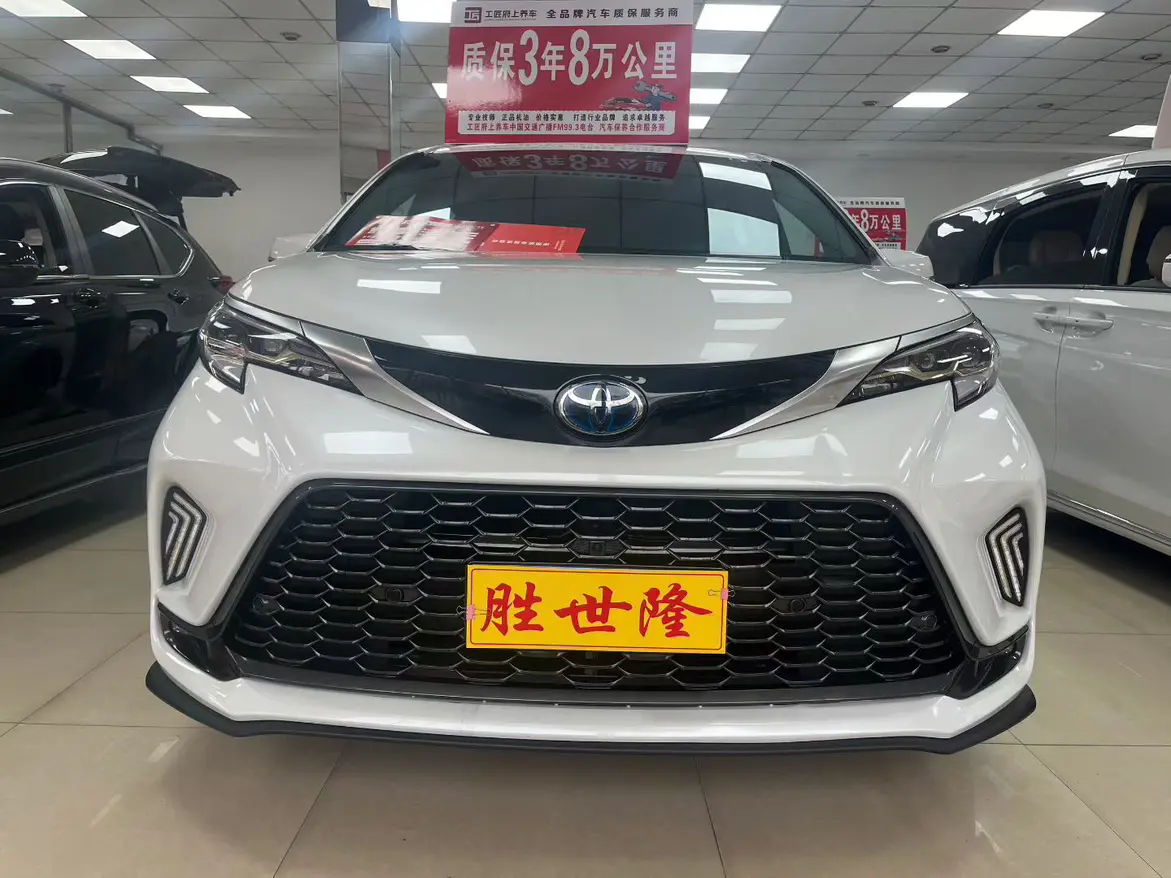 Toyota Granvia  из Китая