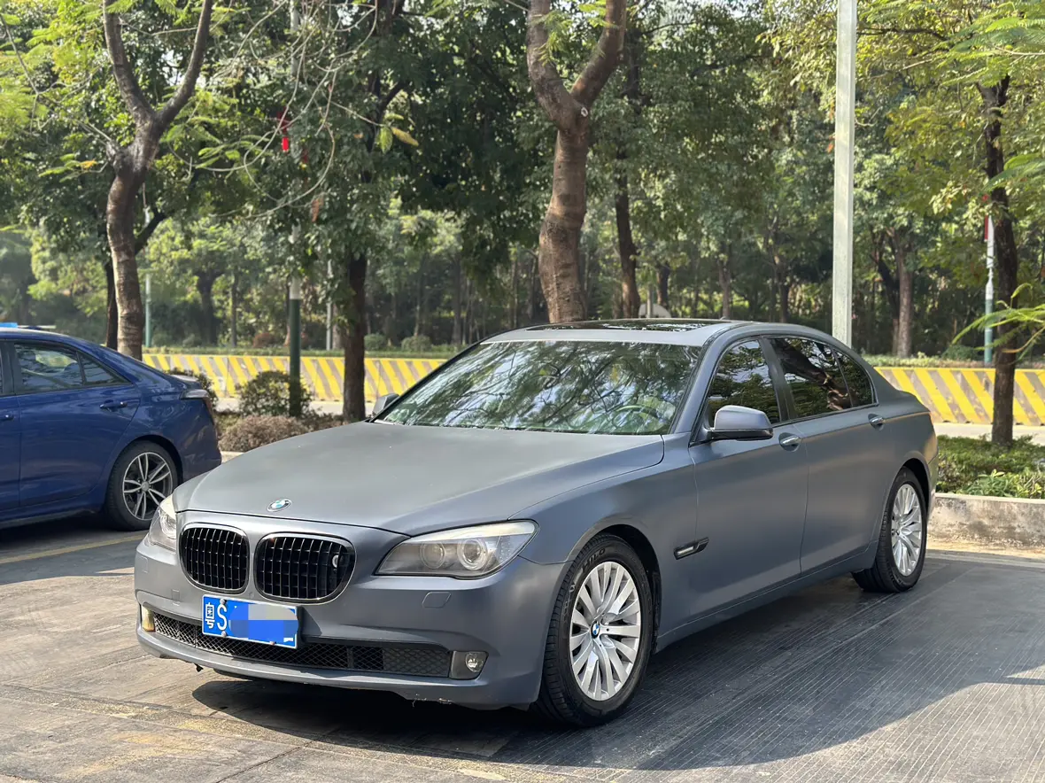 BMW 7 Series  из Китая