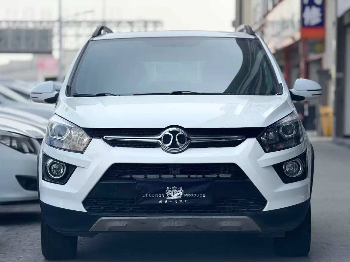 BAIC Shenbao X25  из Китая