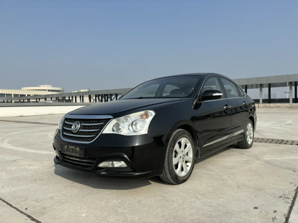 Dongfeng Fengshen A60  из Китая