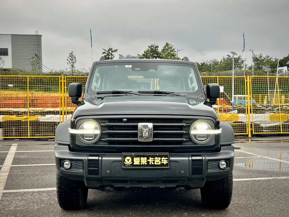 Tank 300  из Китая