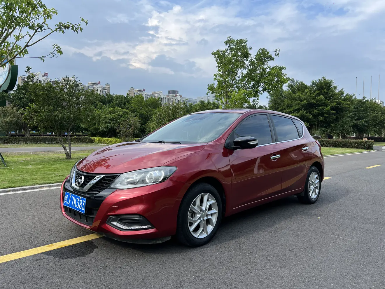 Nissan Tiida  из Китая