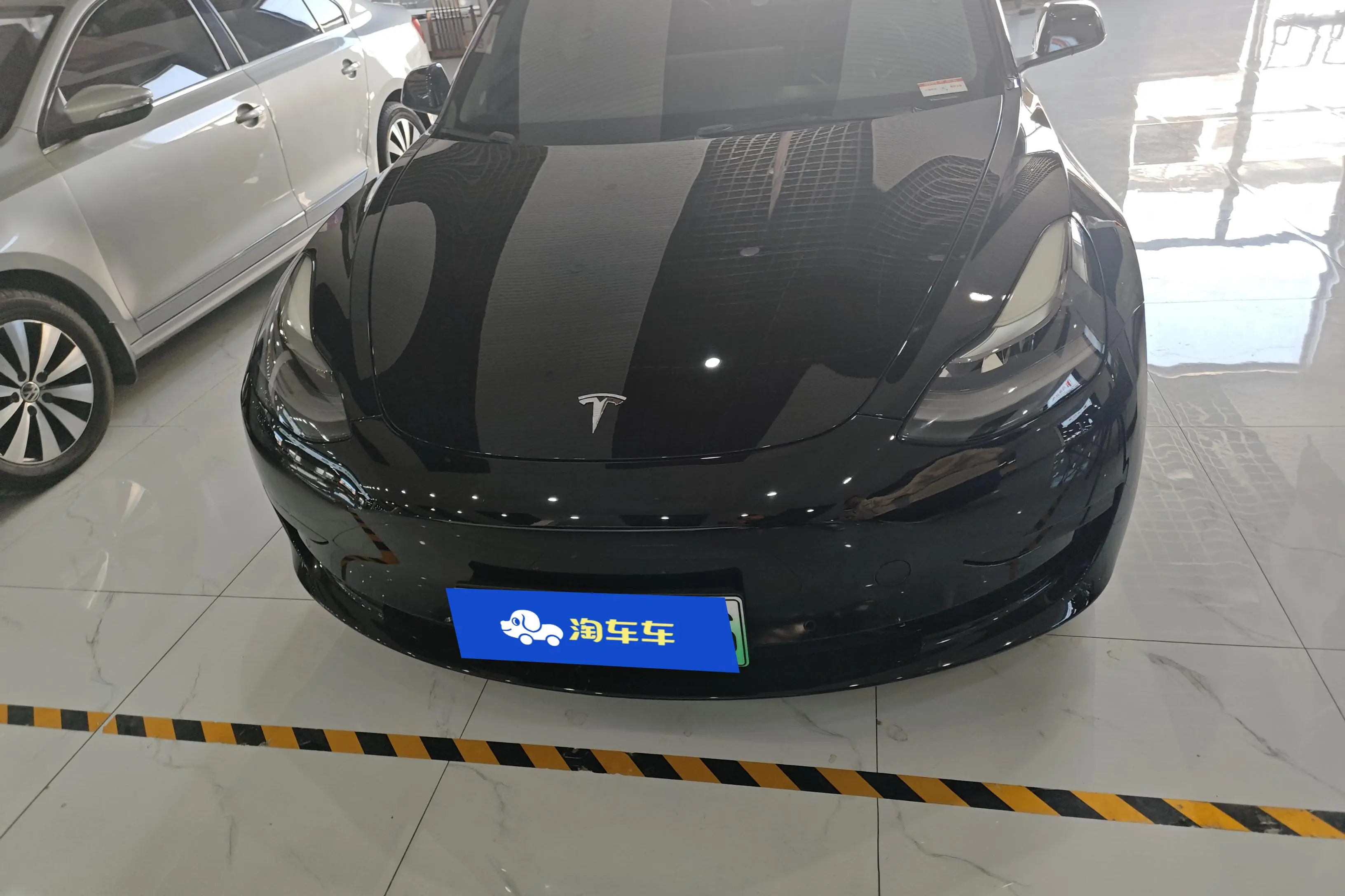 Tesla Model 3  из Китая