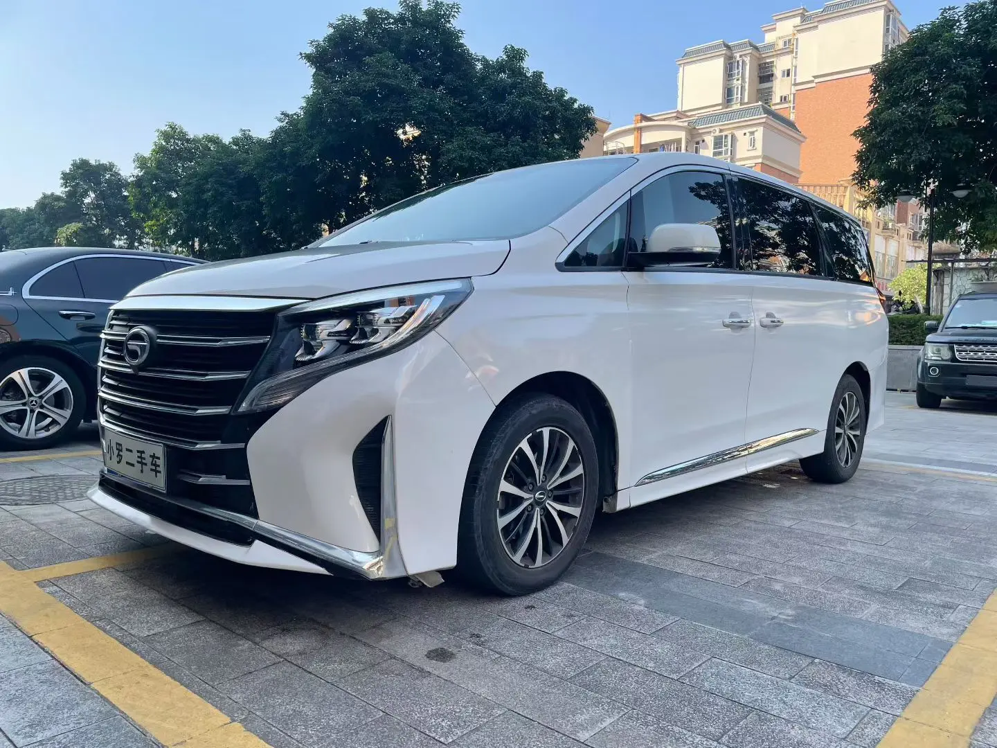 GAC Trumpchi M8  из Китая