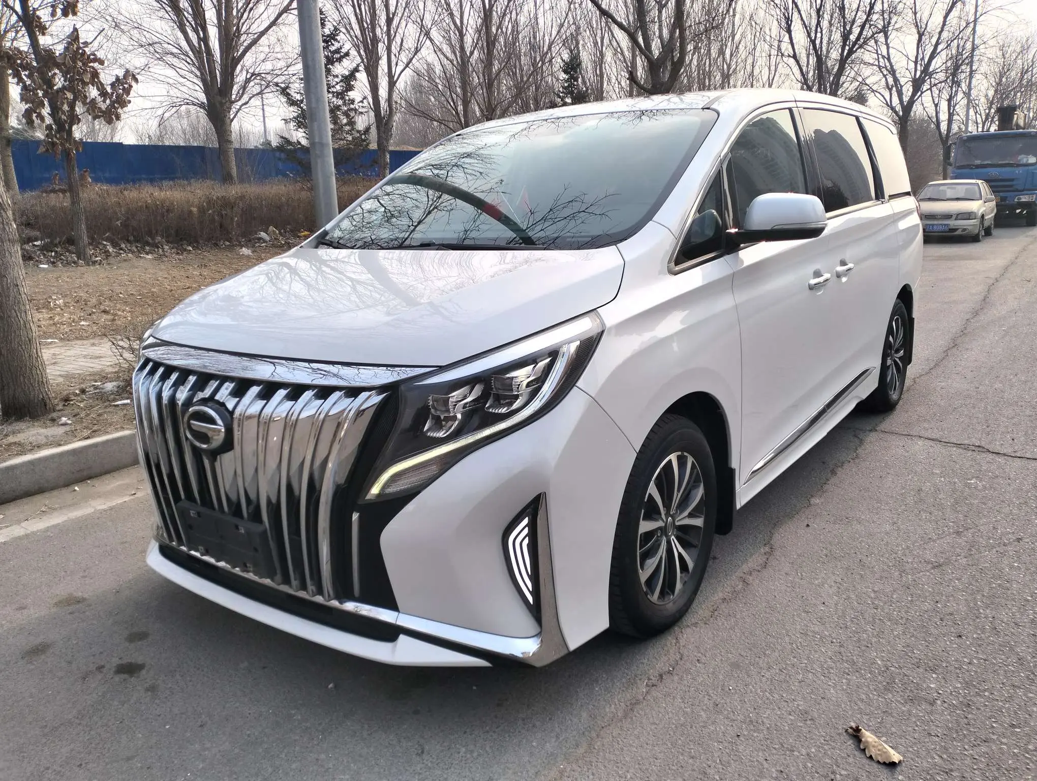 GAC Trumpchi M8  из Китая