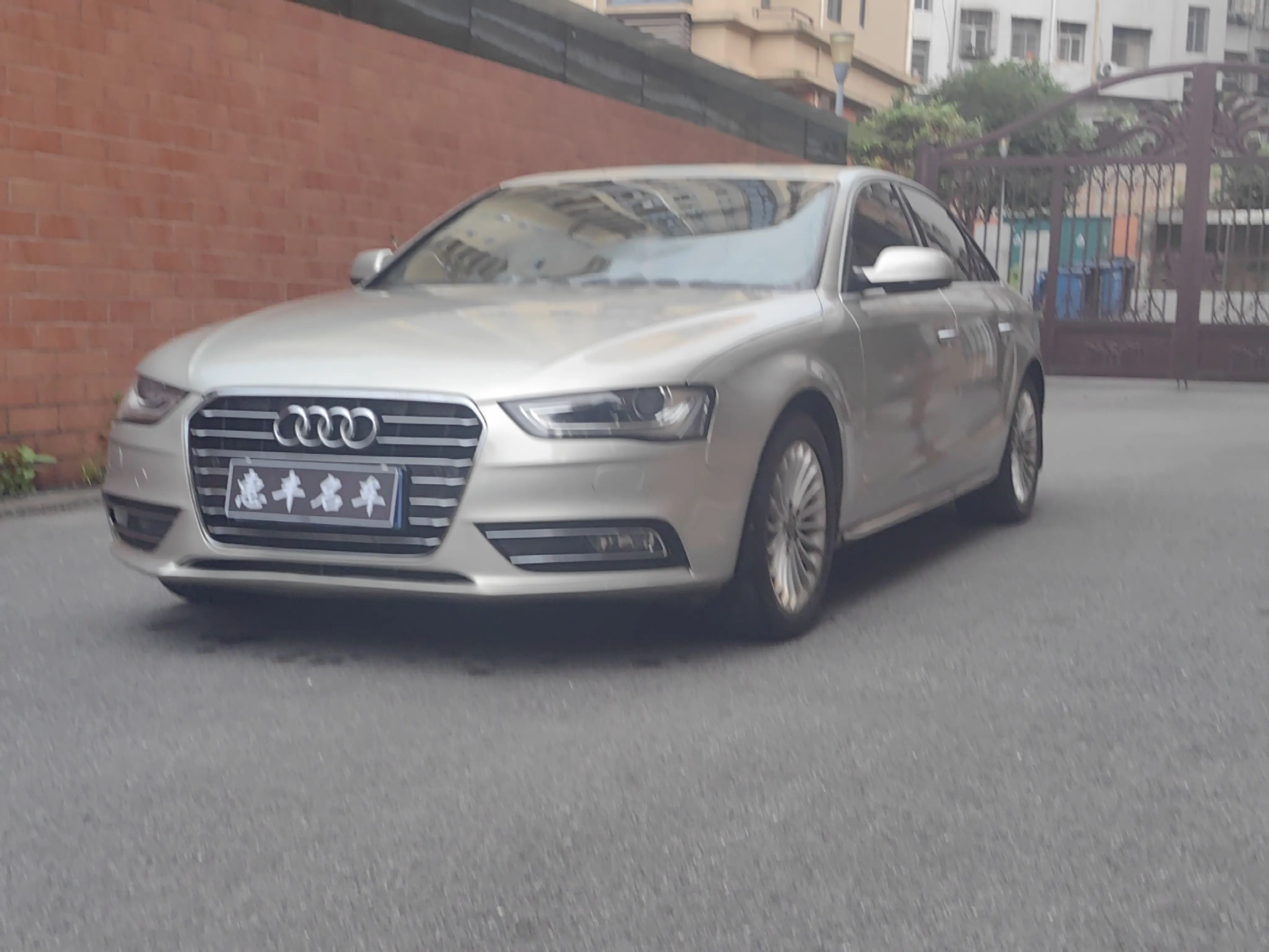 Audi A4L  из Китая