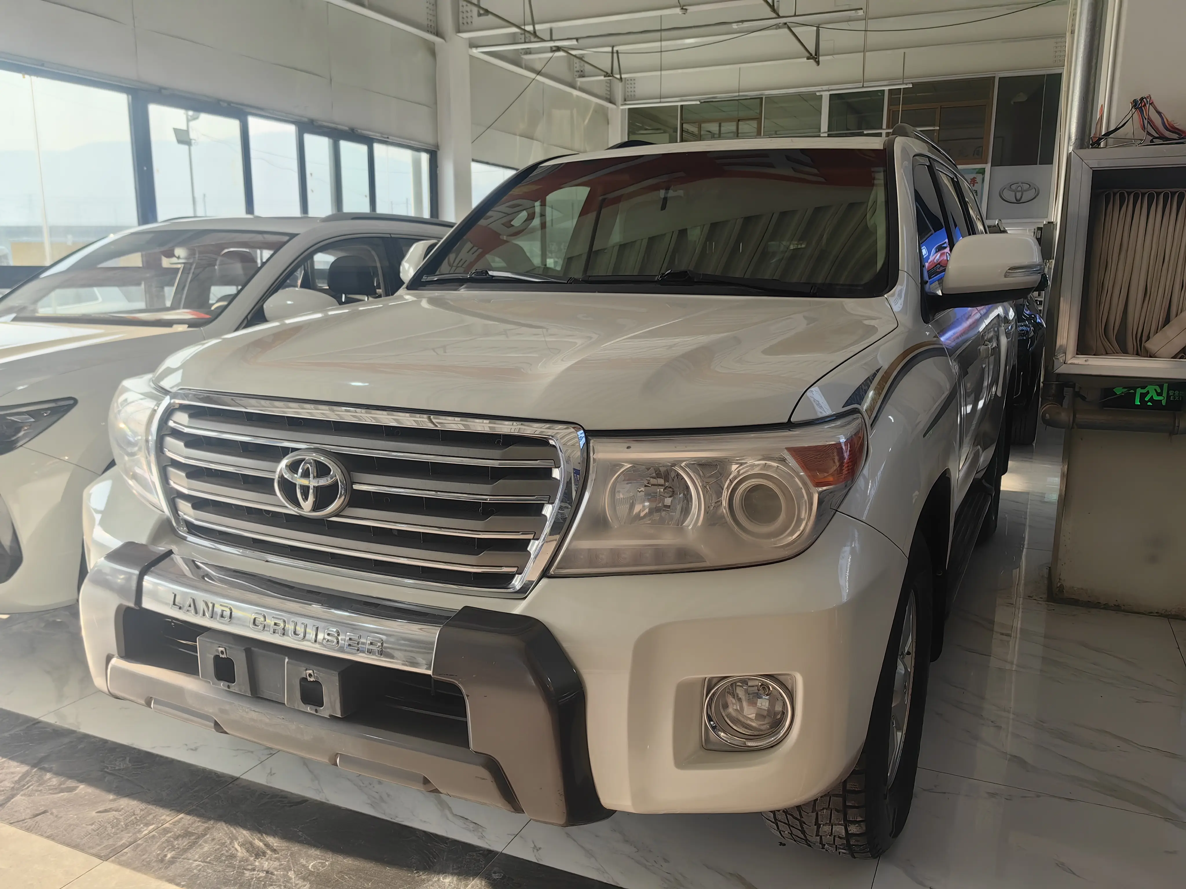 Toyota Land Cruiser  из Китая