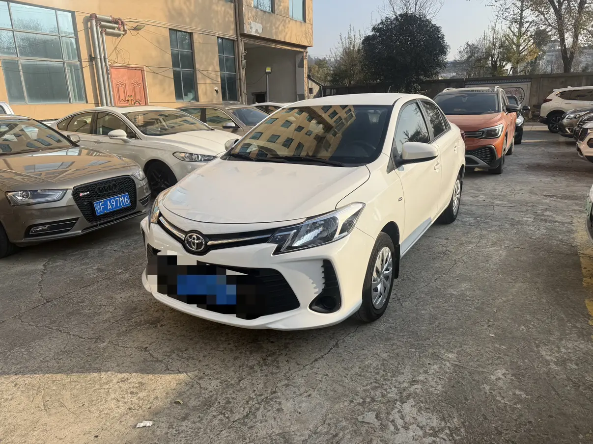 Toyota Vios  из Китая