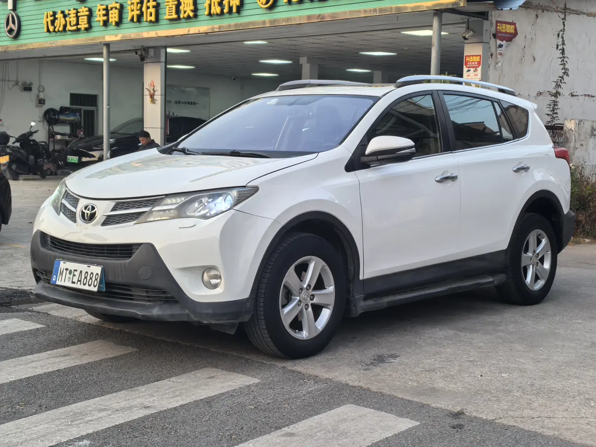 Toyota RAV4  из Китая
