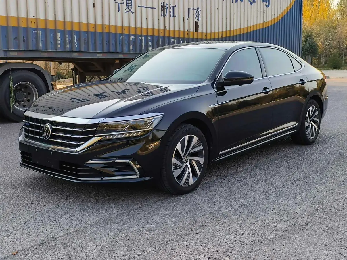 Volkswagen Passat PHEV  из Китая