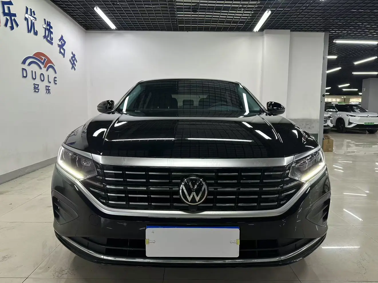 Volkswagen Passat  из Китая