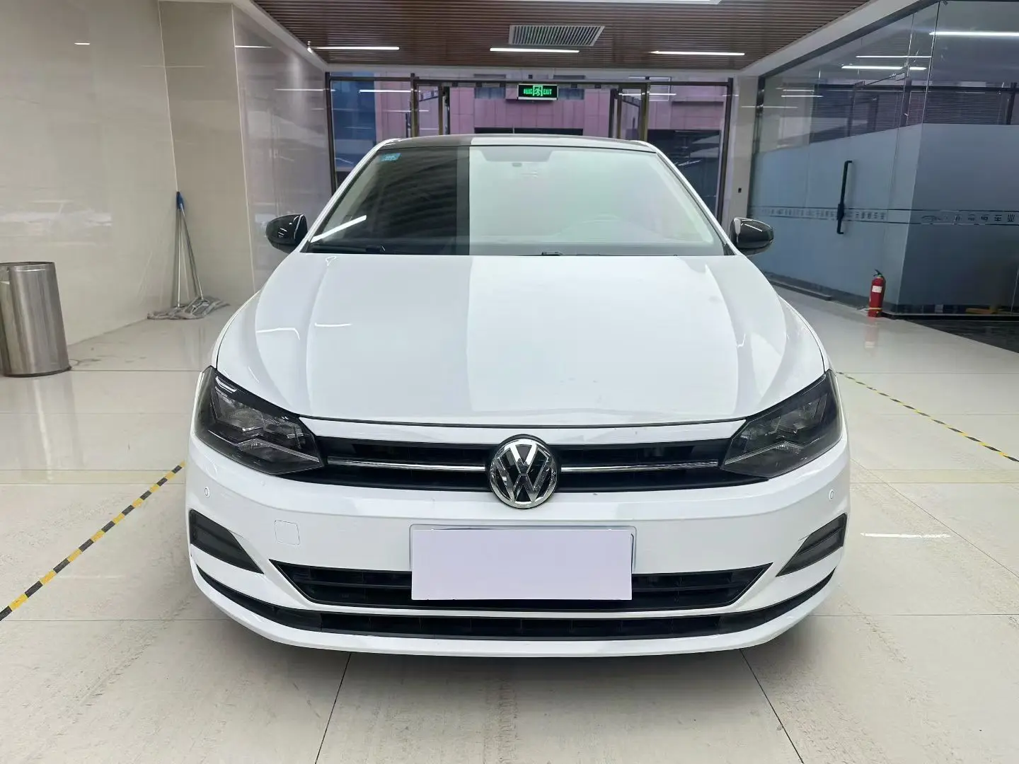 Volkswagen Polo  из Китая
