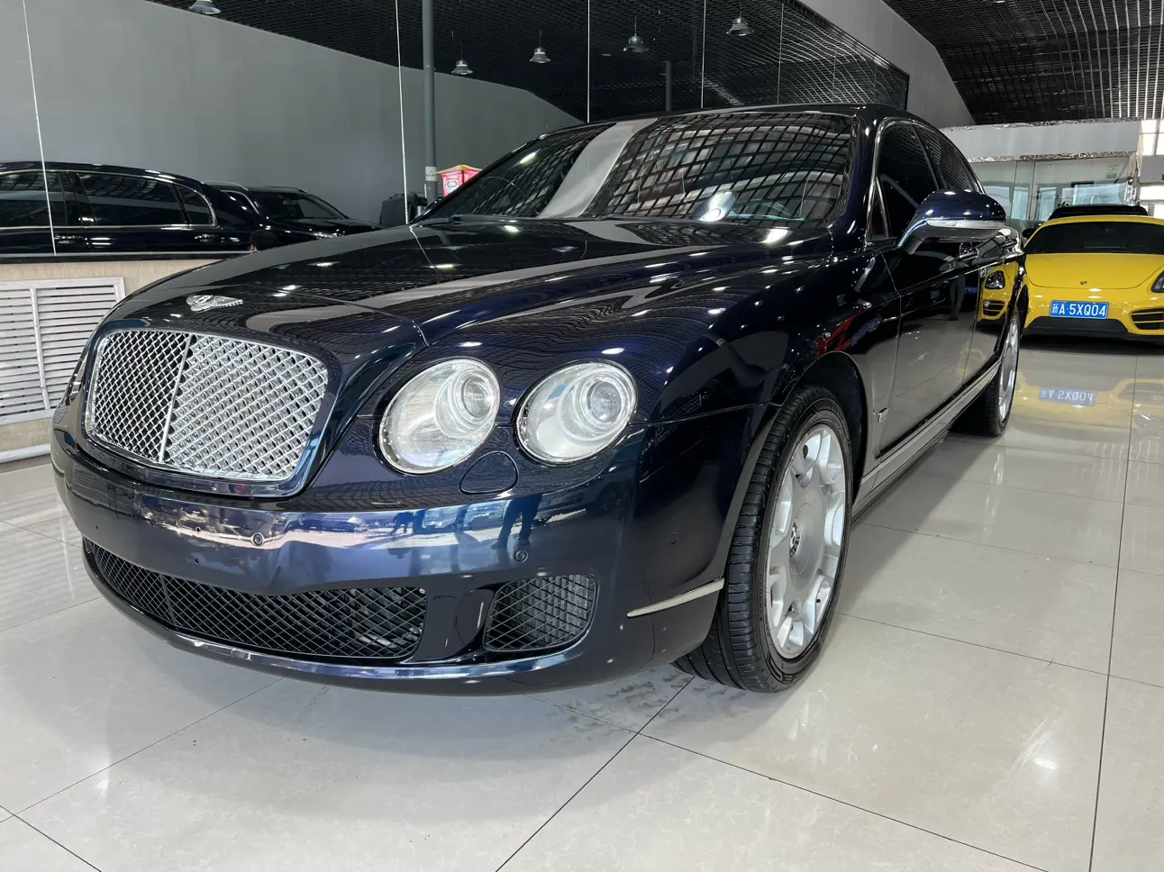 Bentley Galloping  из Китая