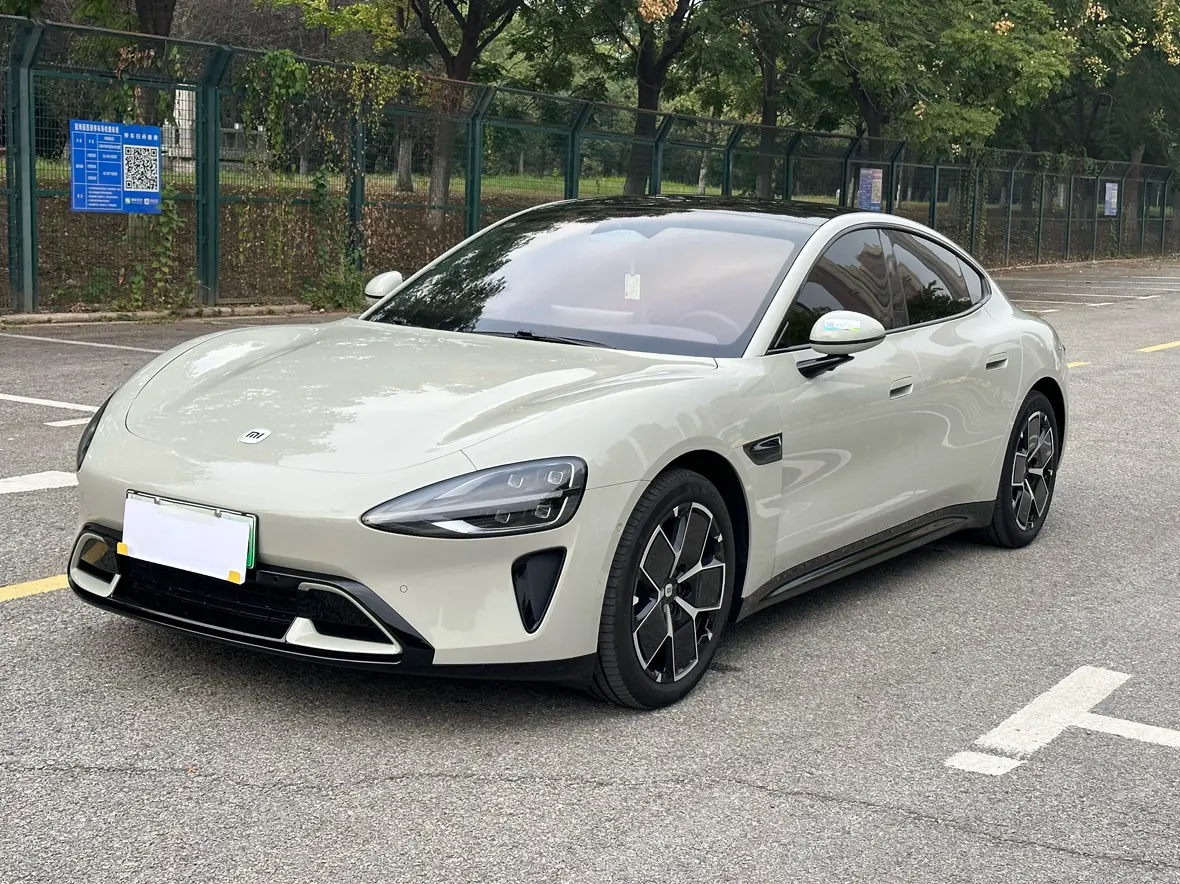 Xiaomi car Xiaomi SU7  из Китая