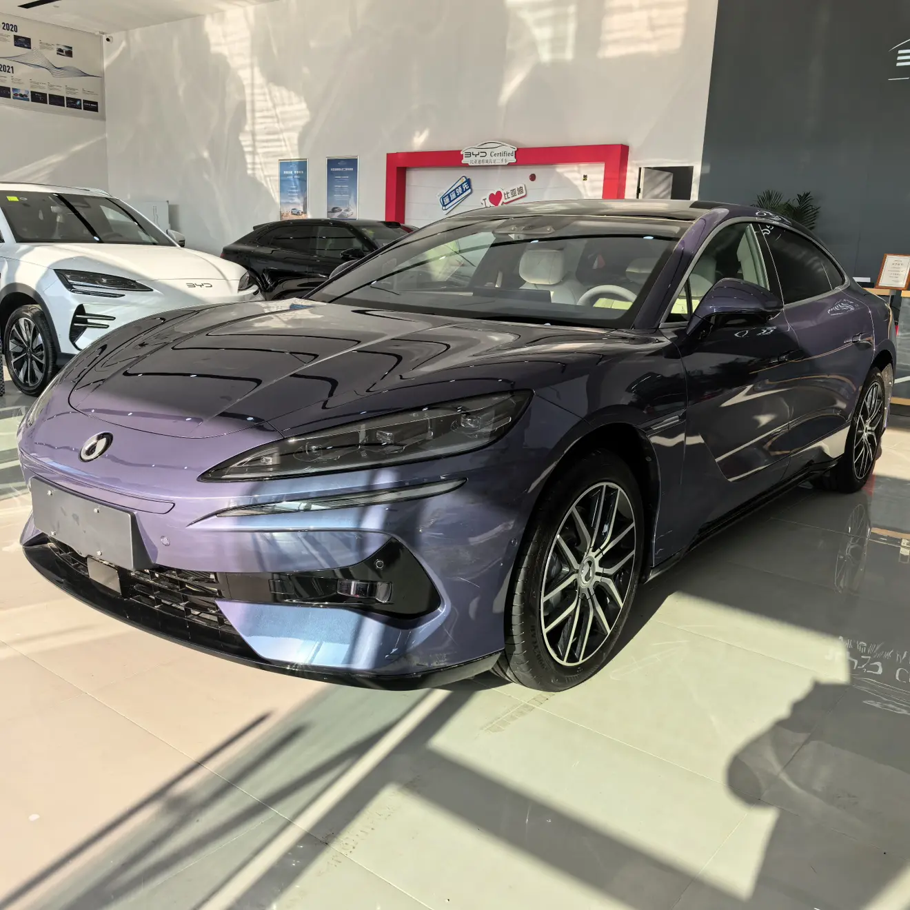 Denza Tengzhong Z9 DM  из Китая