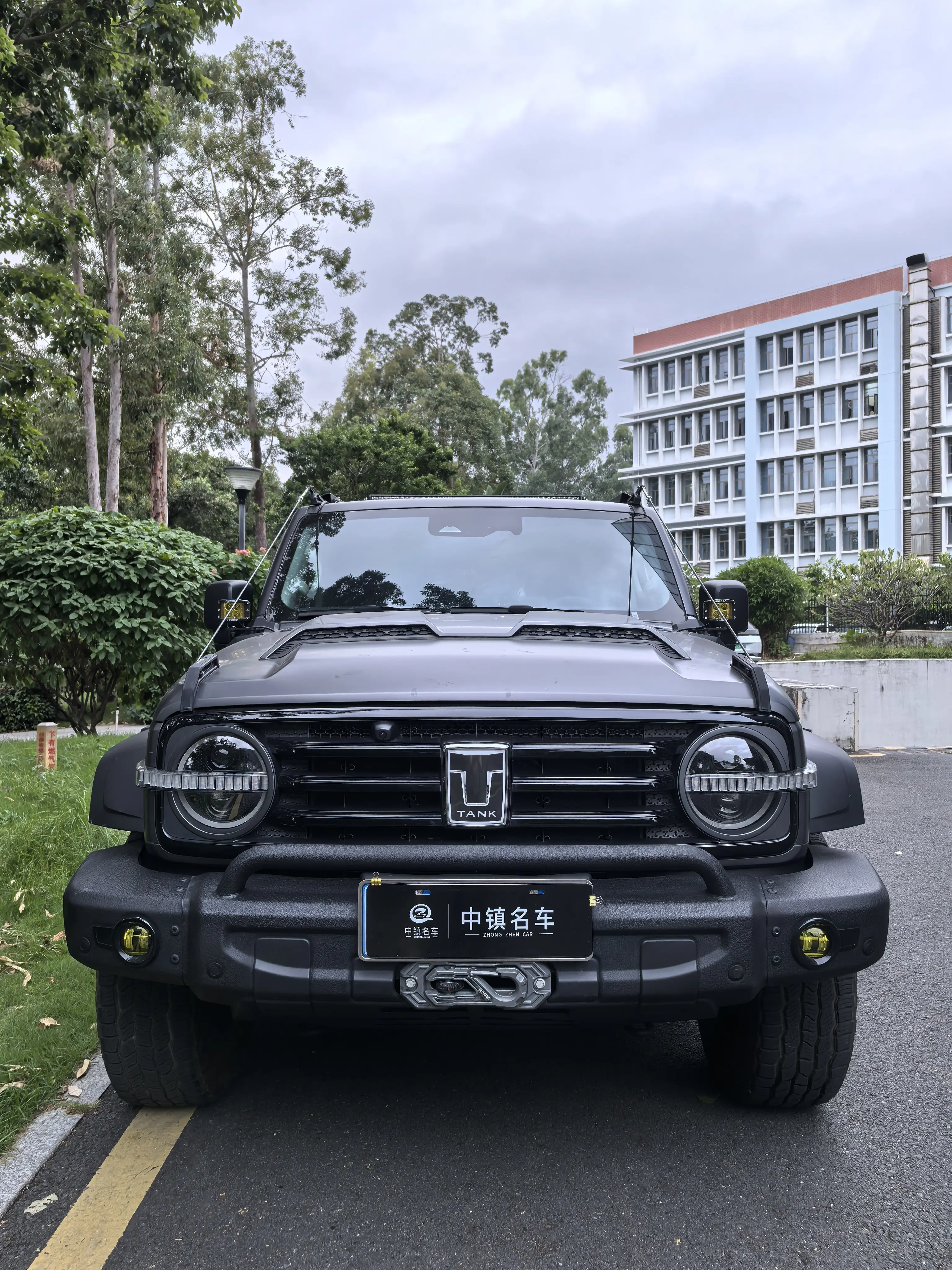 Tank 300  из Китая