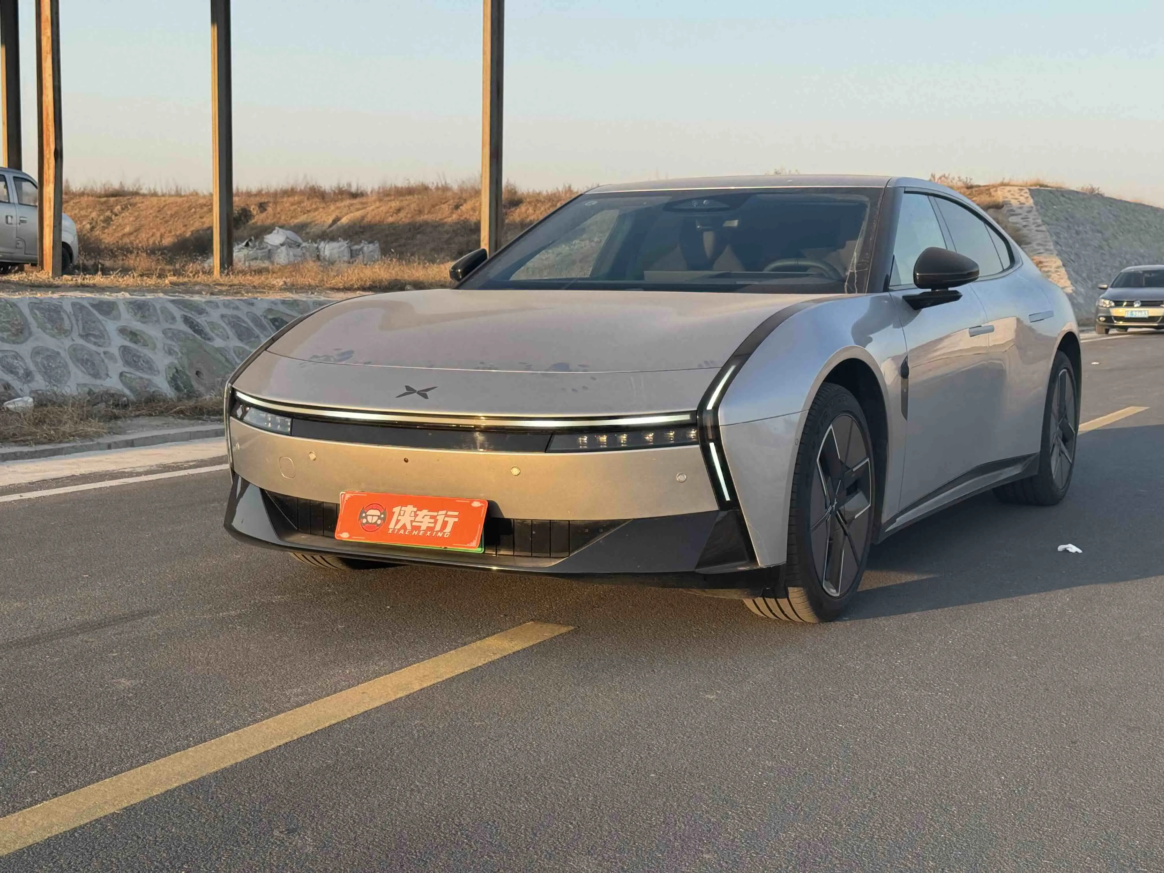 Xpeng P7  из Китая