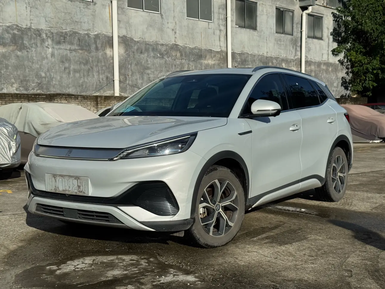 BYD Yuan PLUS  из Китая