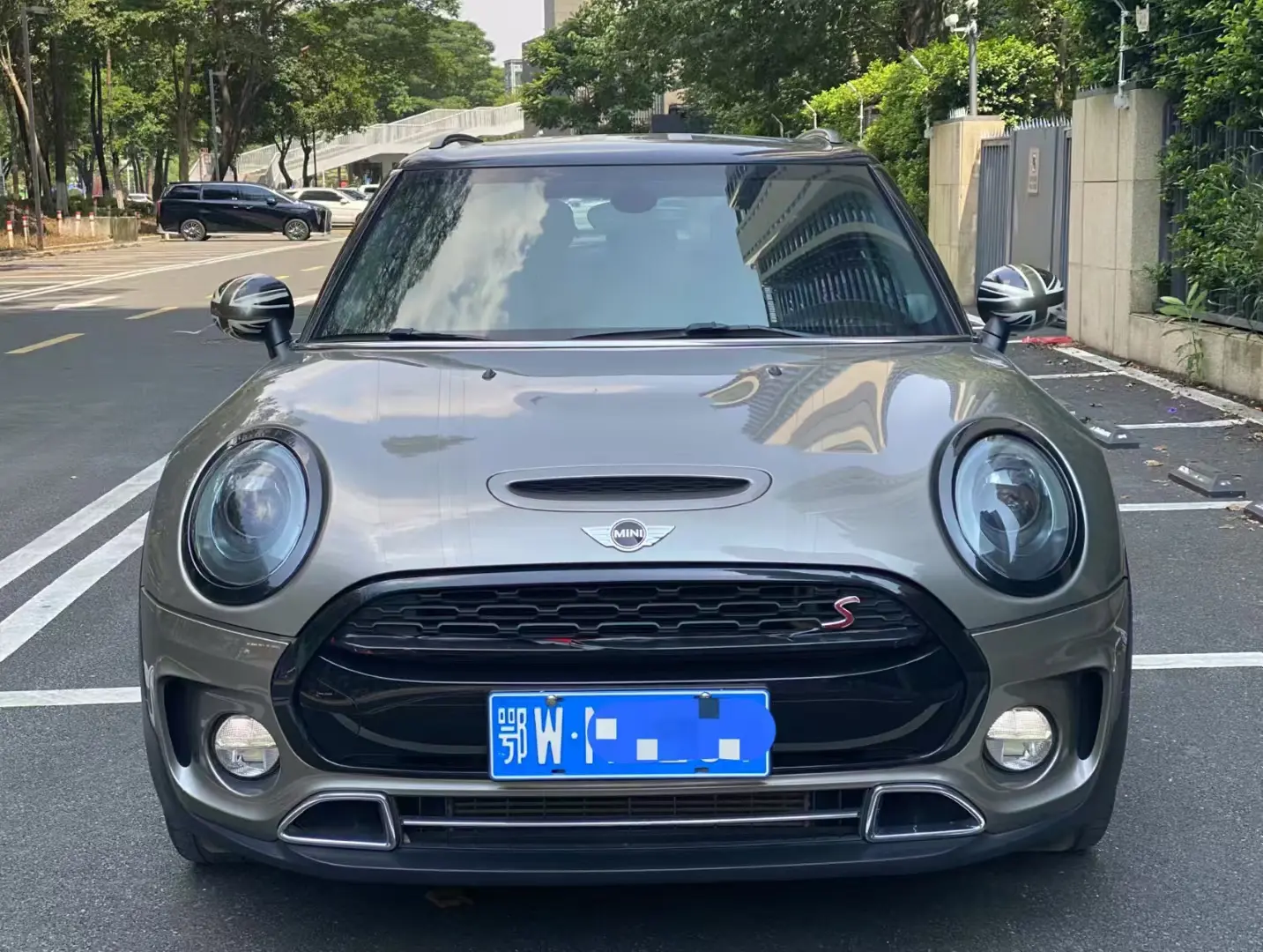 MINI CLUBMAN  из Китая