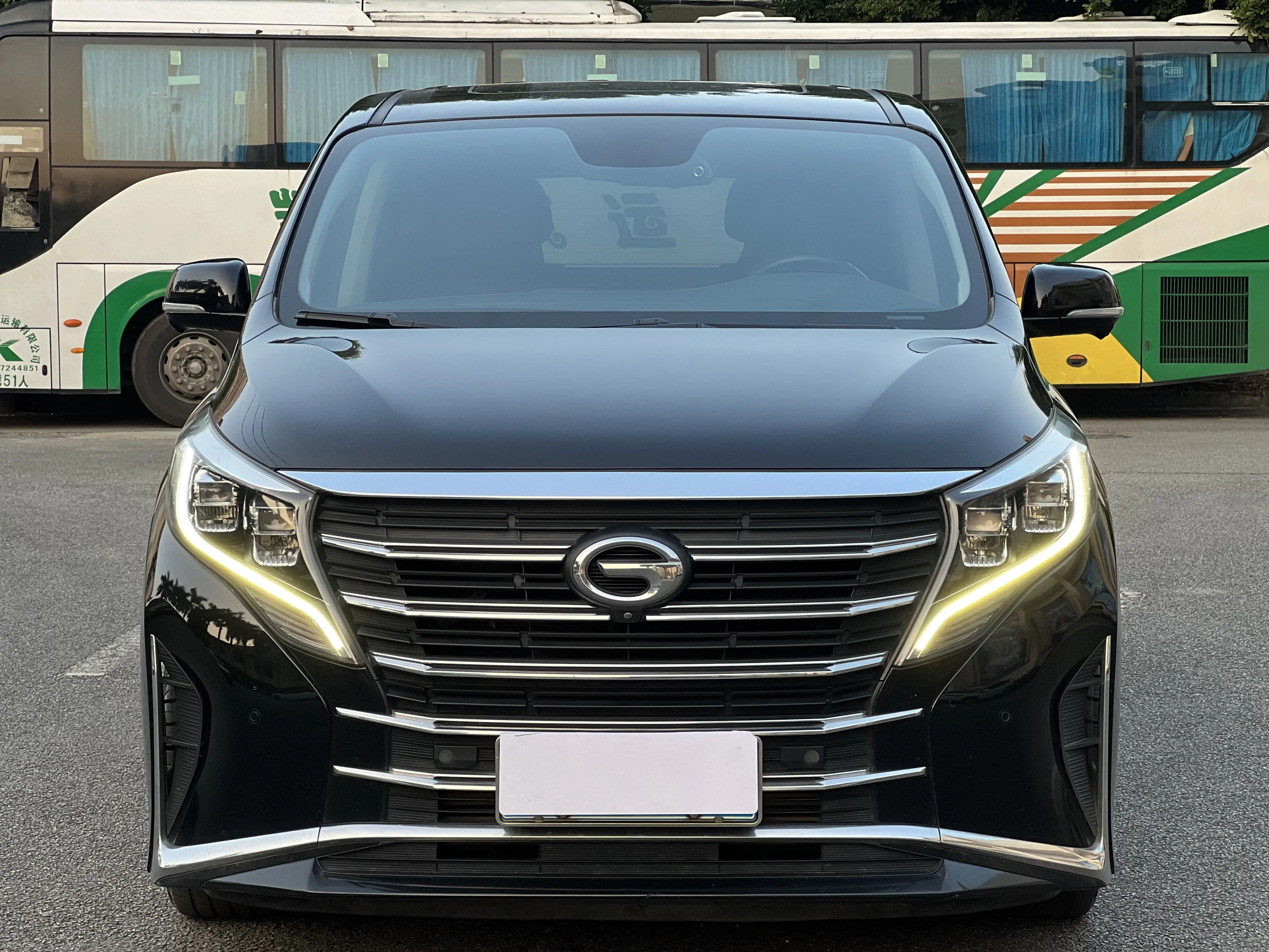 GAC Trumpchi M8  из Китая