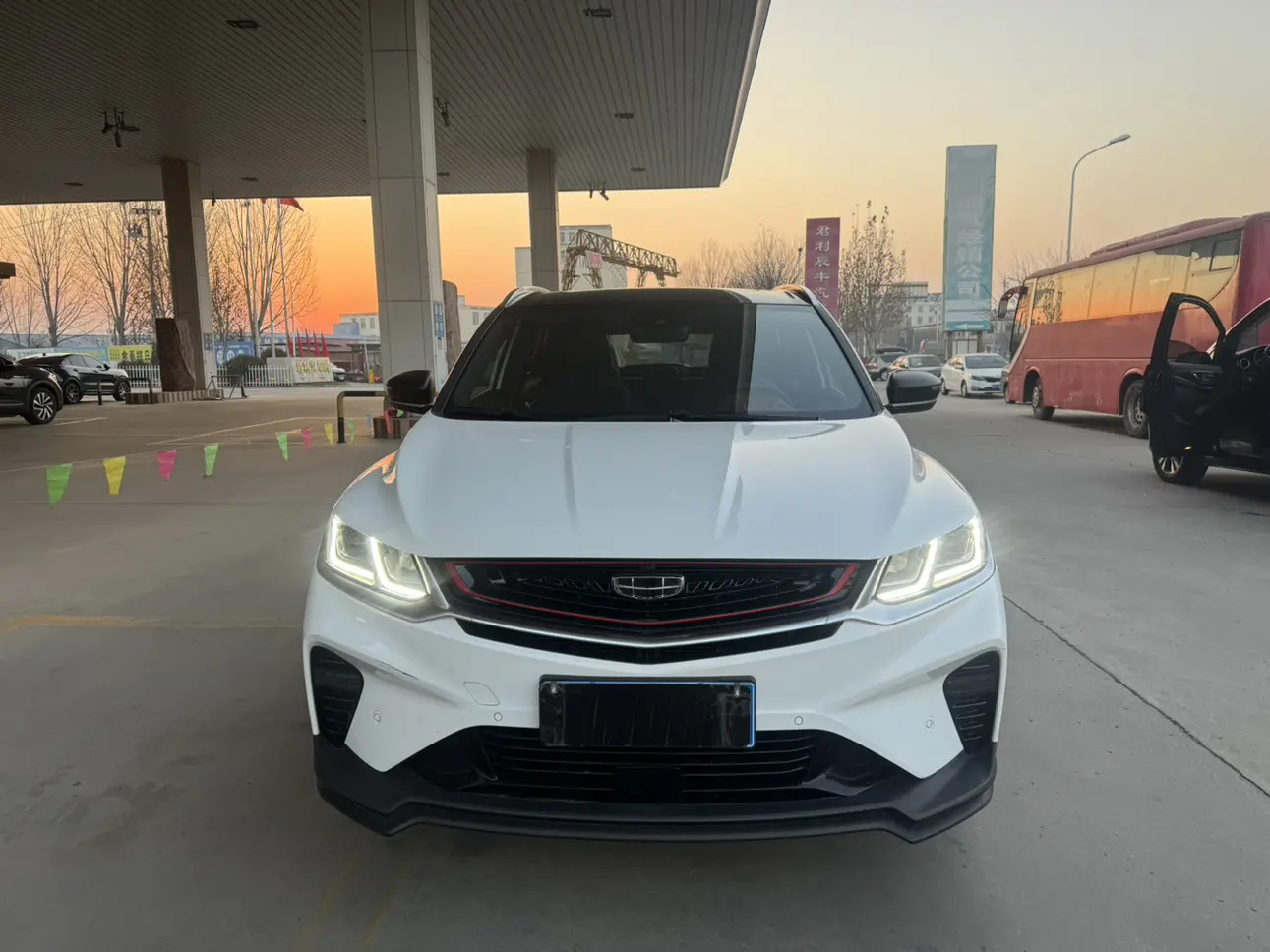 Geely Coolray SX11 (Binyue)  из Китая