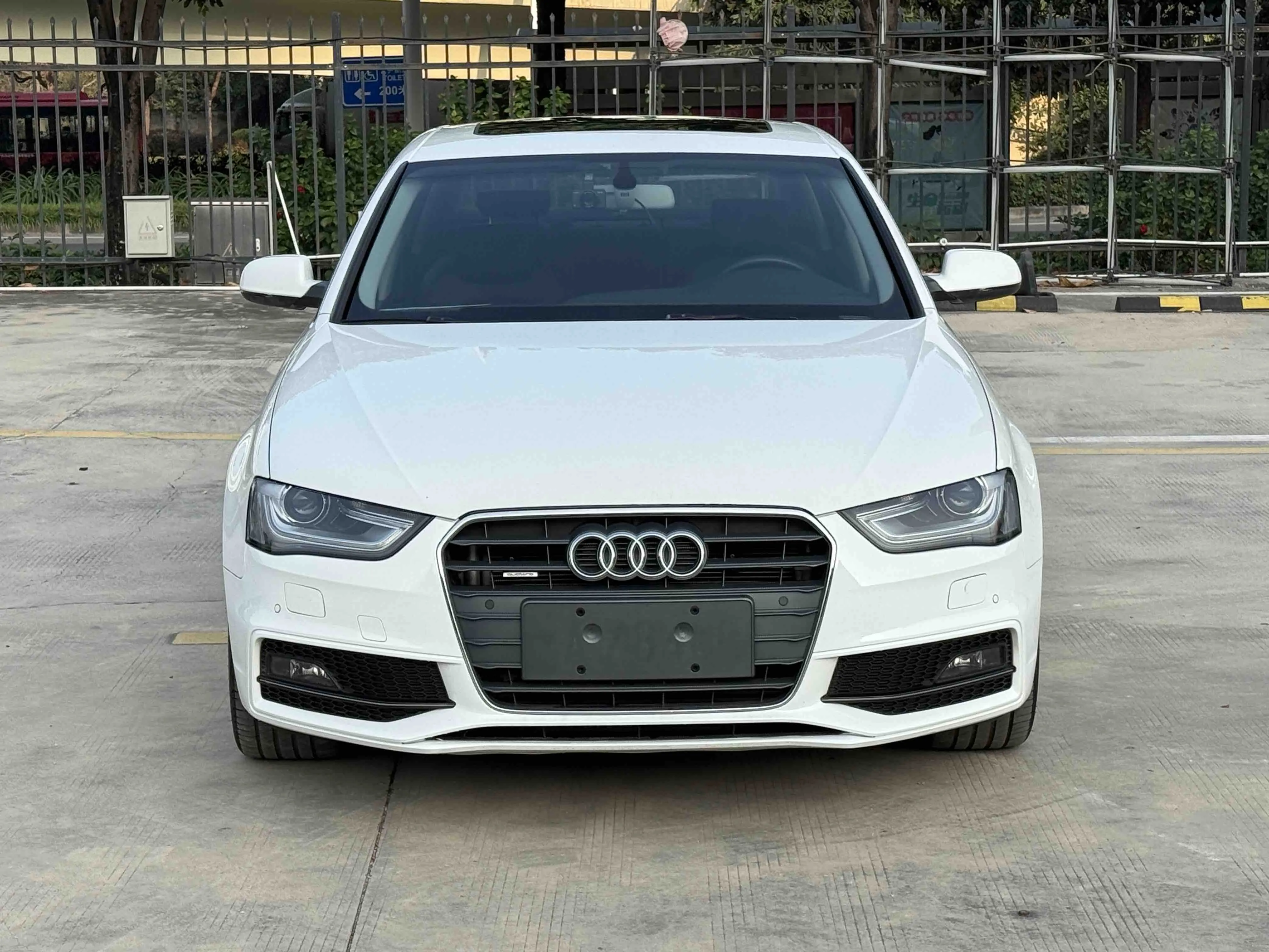 Audi A4L  из Китая