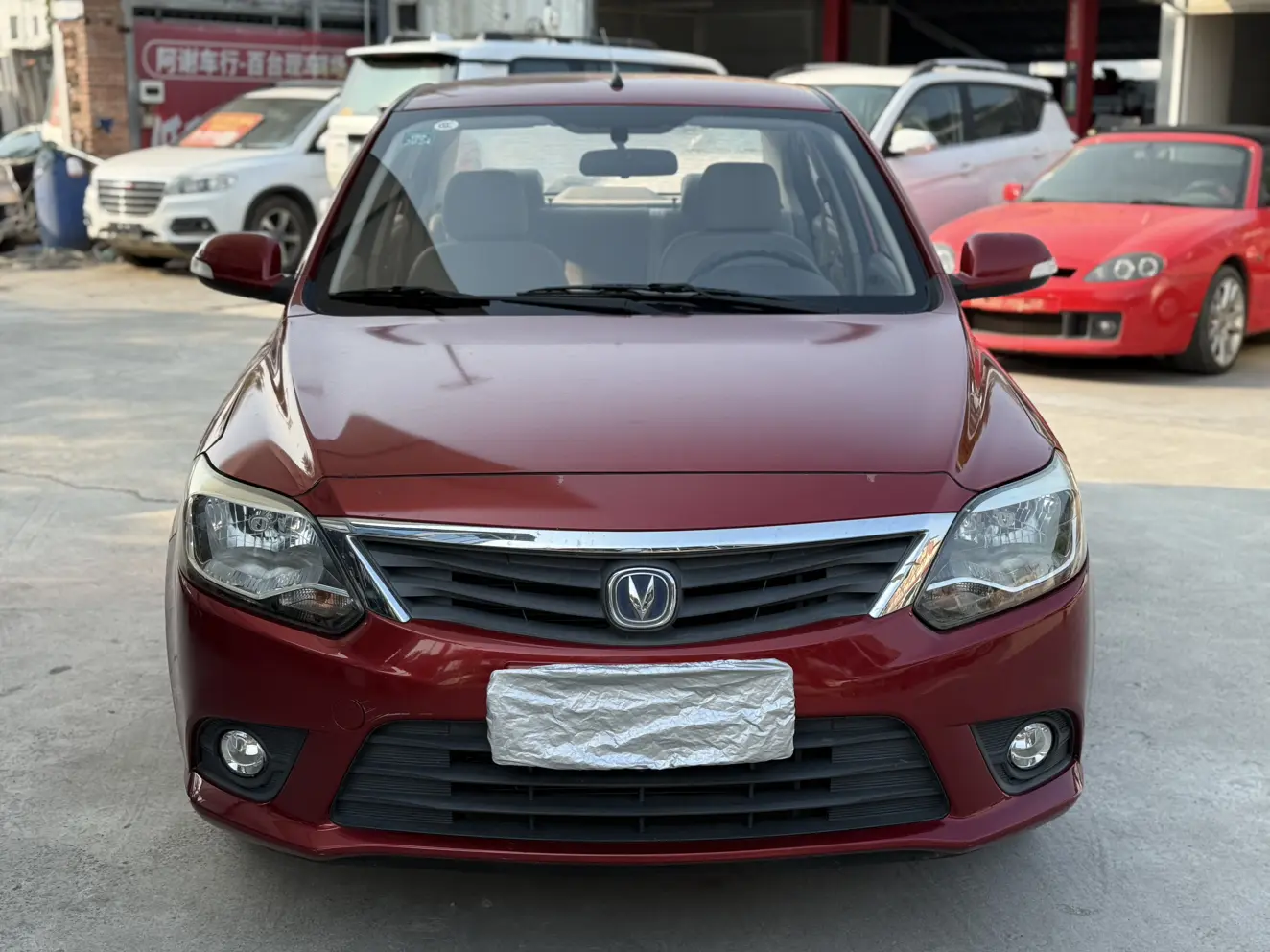 Changan Yuexiang V3  из Китая
