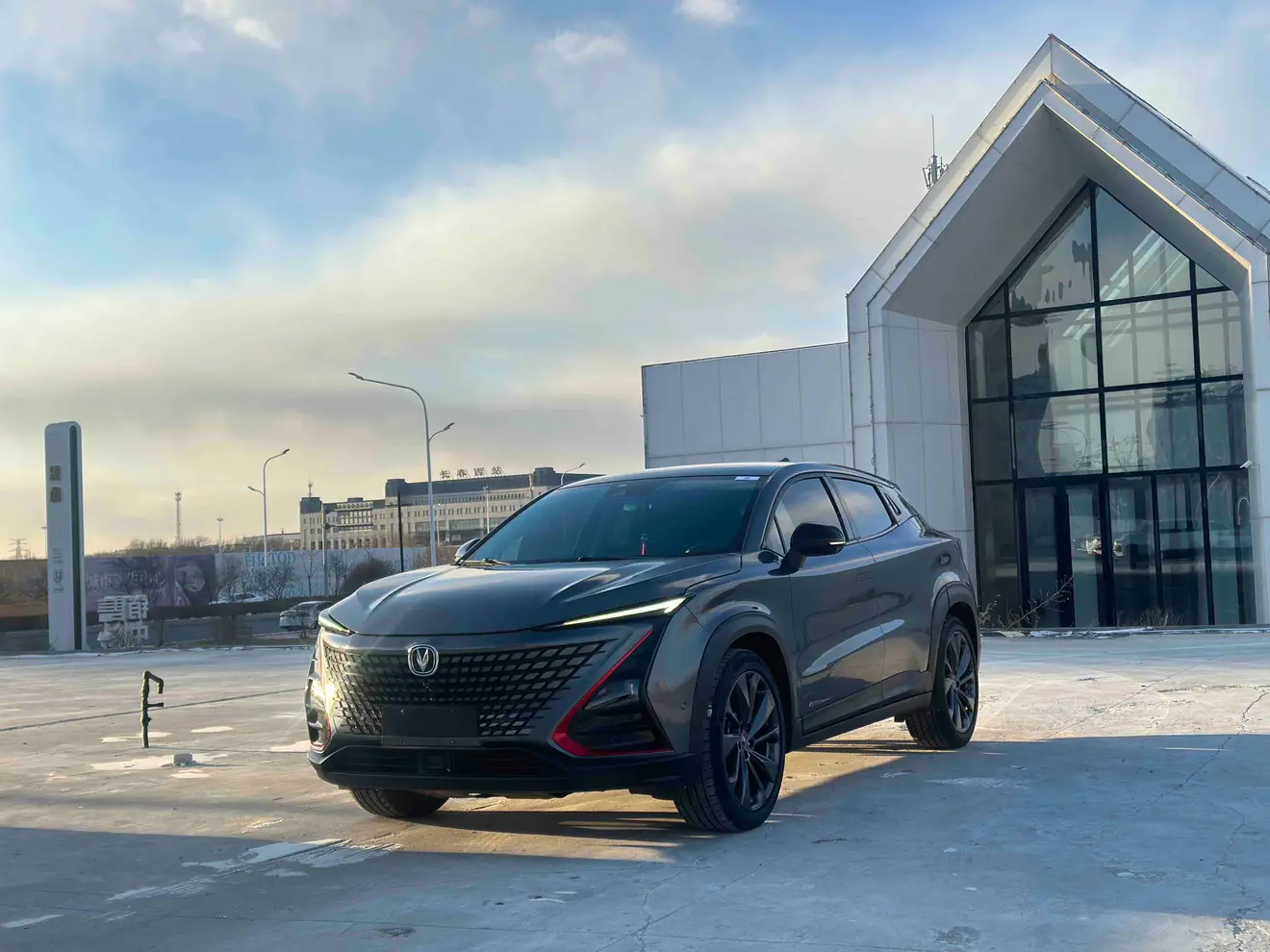 Changan UNI-T  из Китая