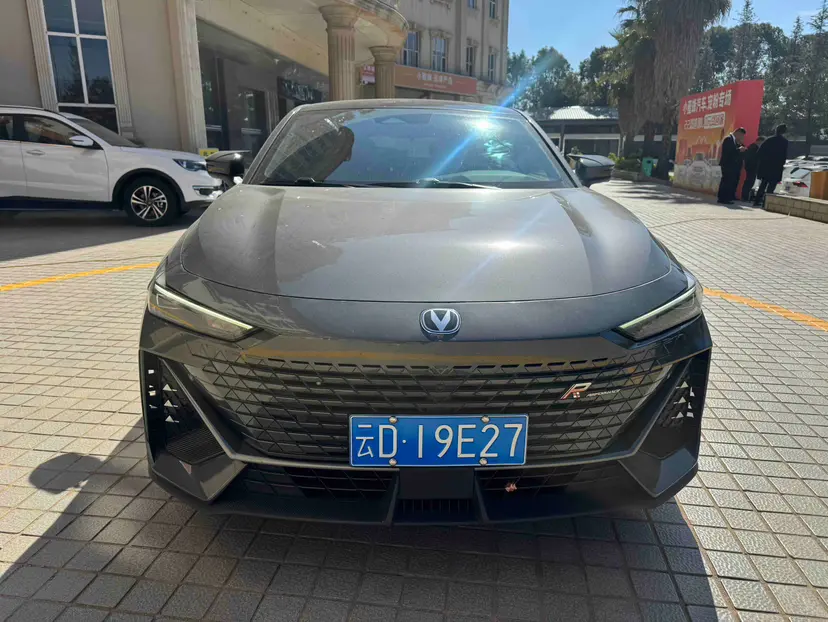Changan UNI-V  из Китая