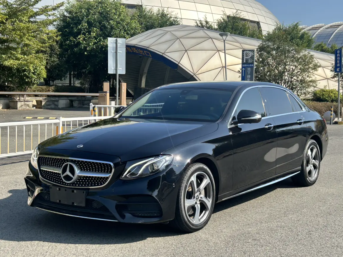 Mercedes-Benz E-Class  из Китая