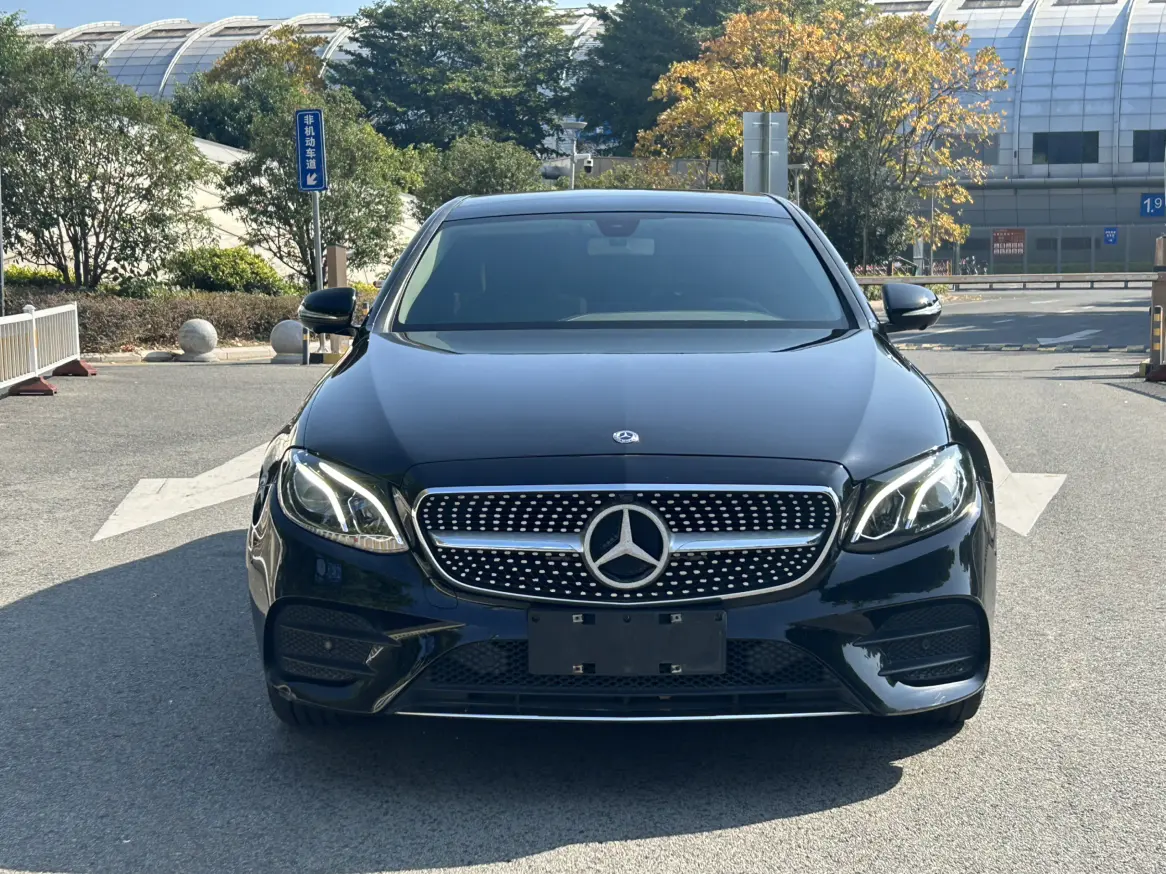 Mercedes-Benz E-Class  из Китая