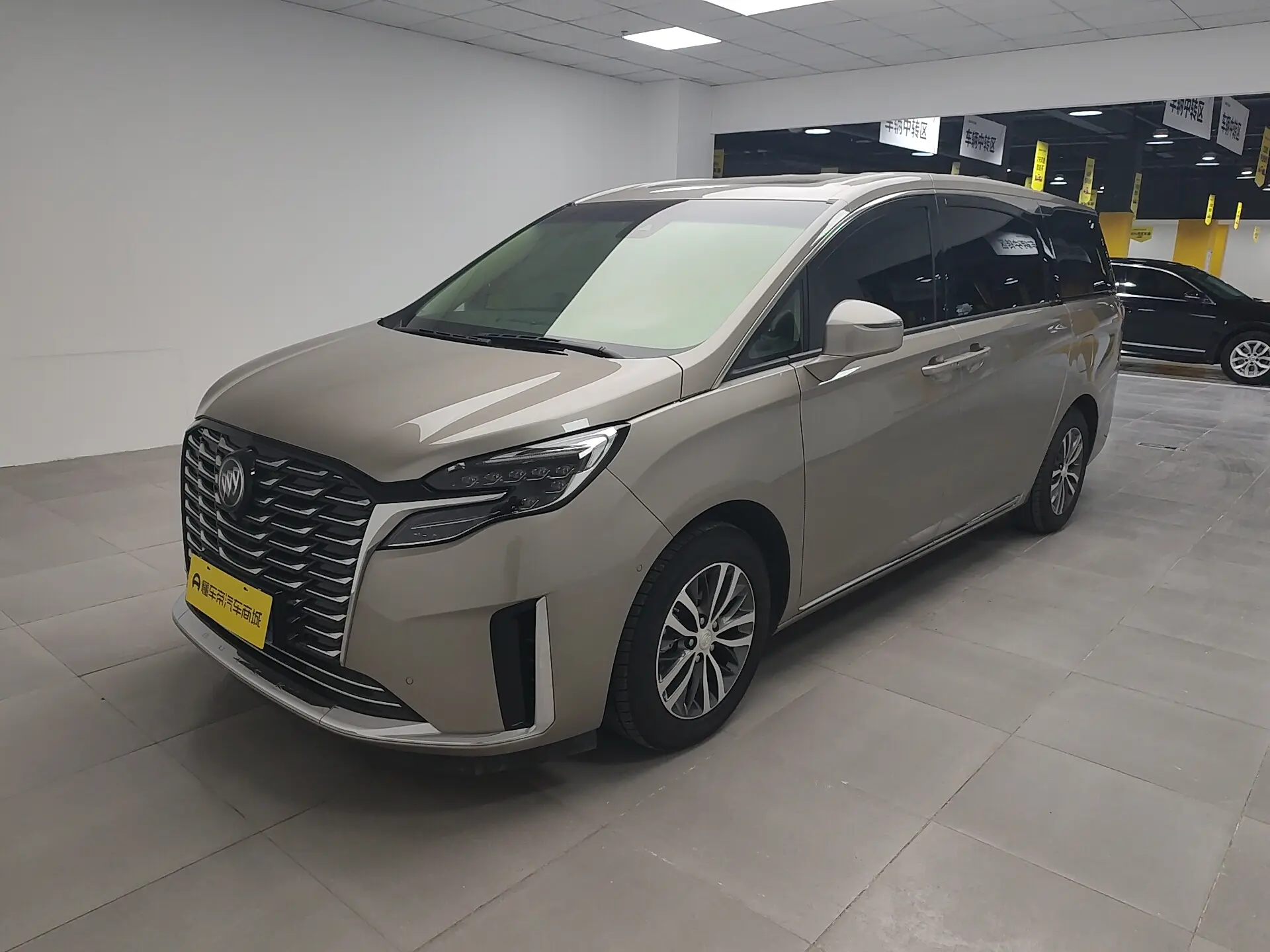 Buick GL8  из Китая