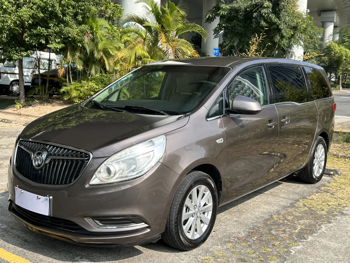 Buick GL8  из Китая