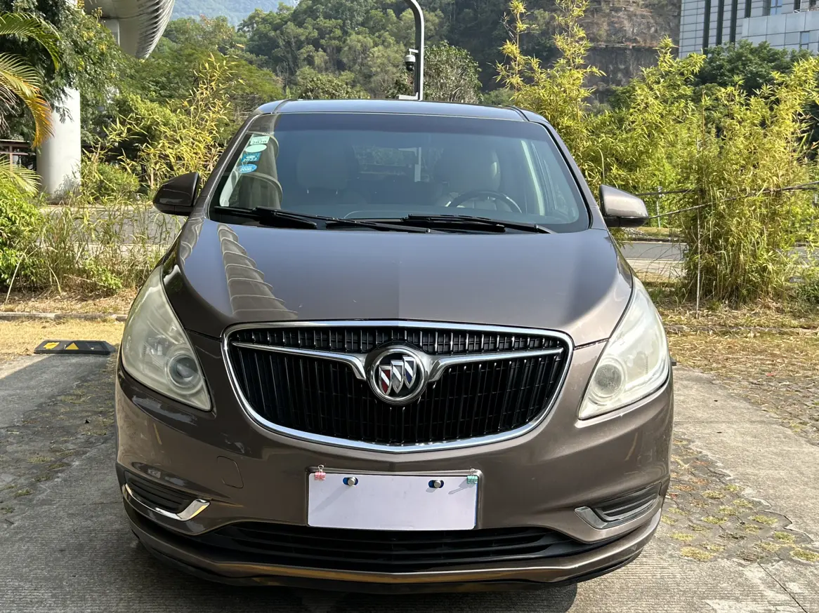 Buick GL8  из Китая