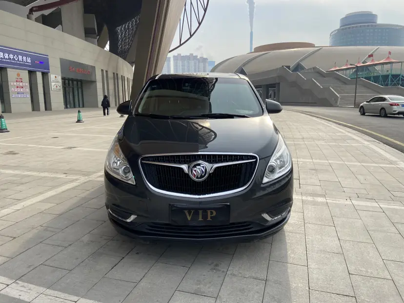 Buick GL8  из Китая