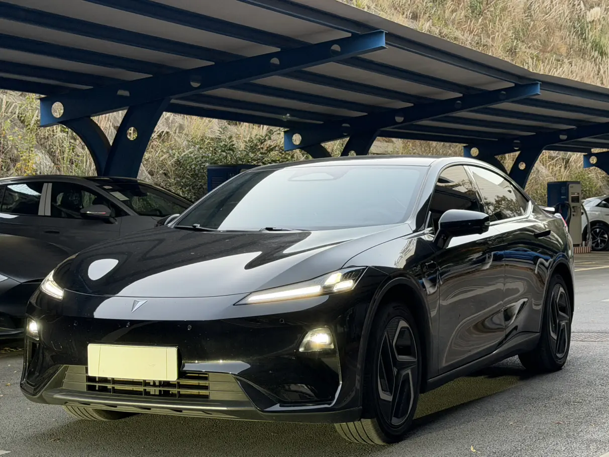 Deepal Dark blue L07  из Китая