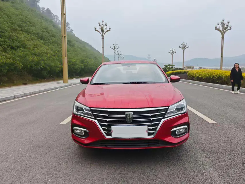 Roewe i5  из Китая