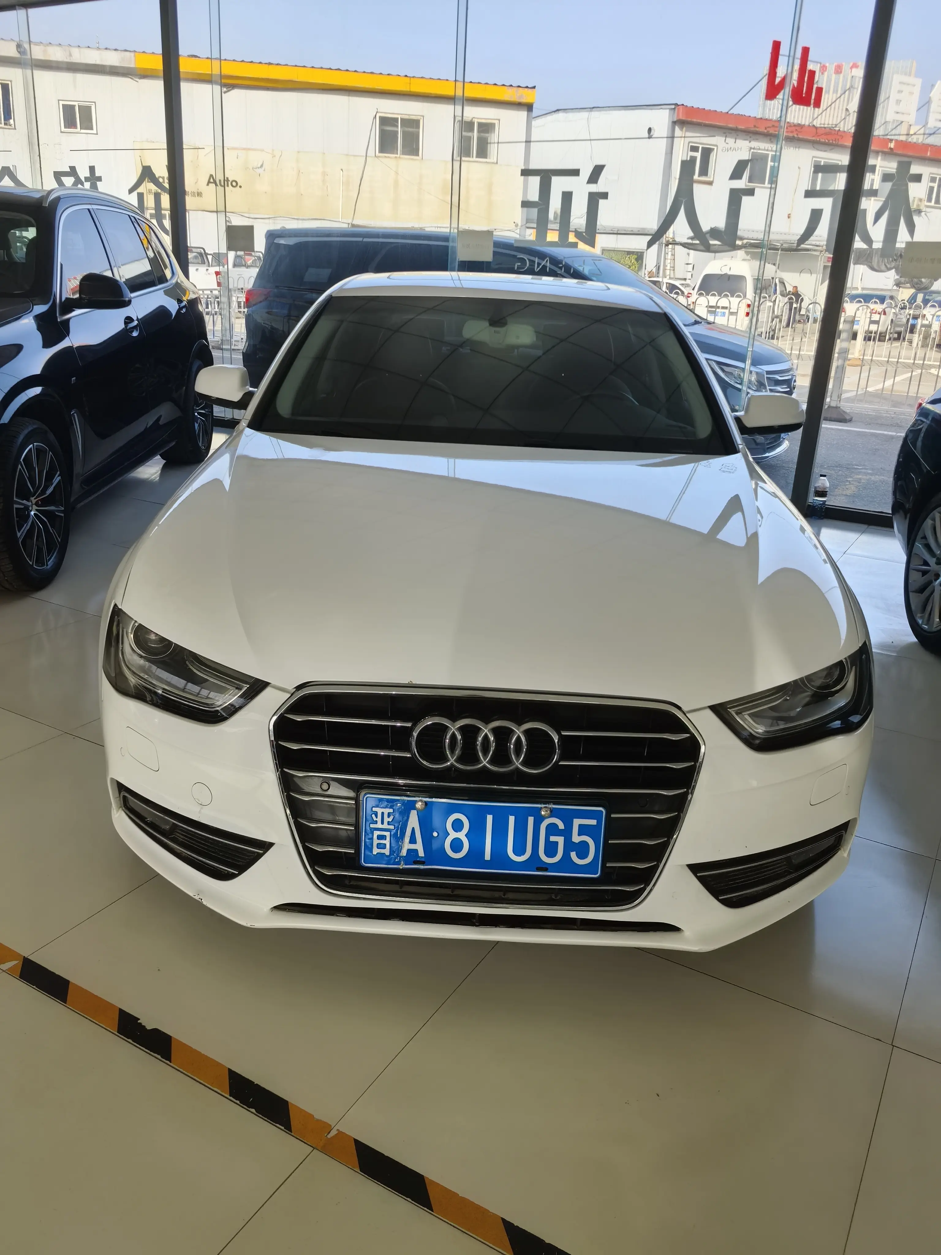 Audi A4L  из Китая