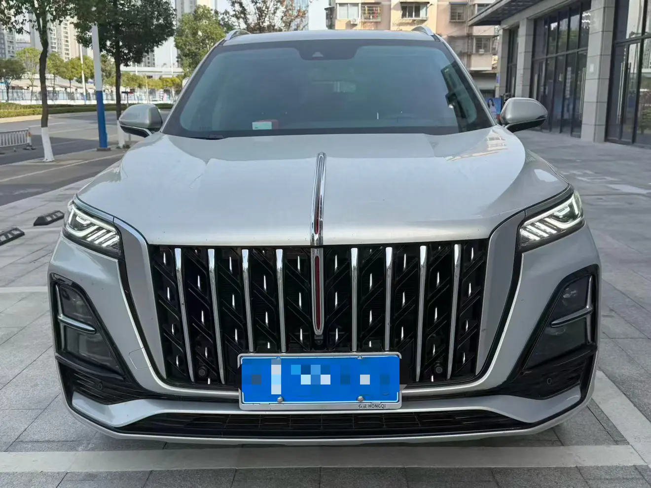 Hongqi HS5  из Китая