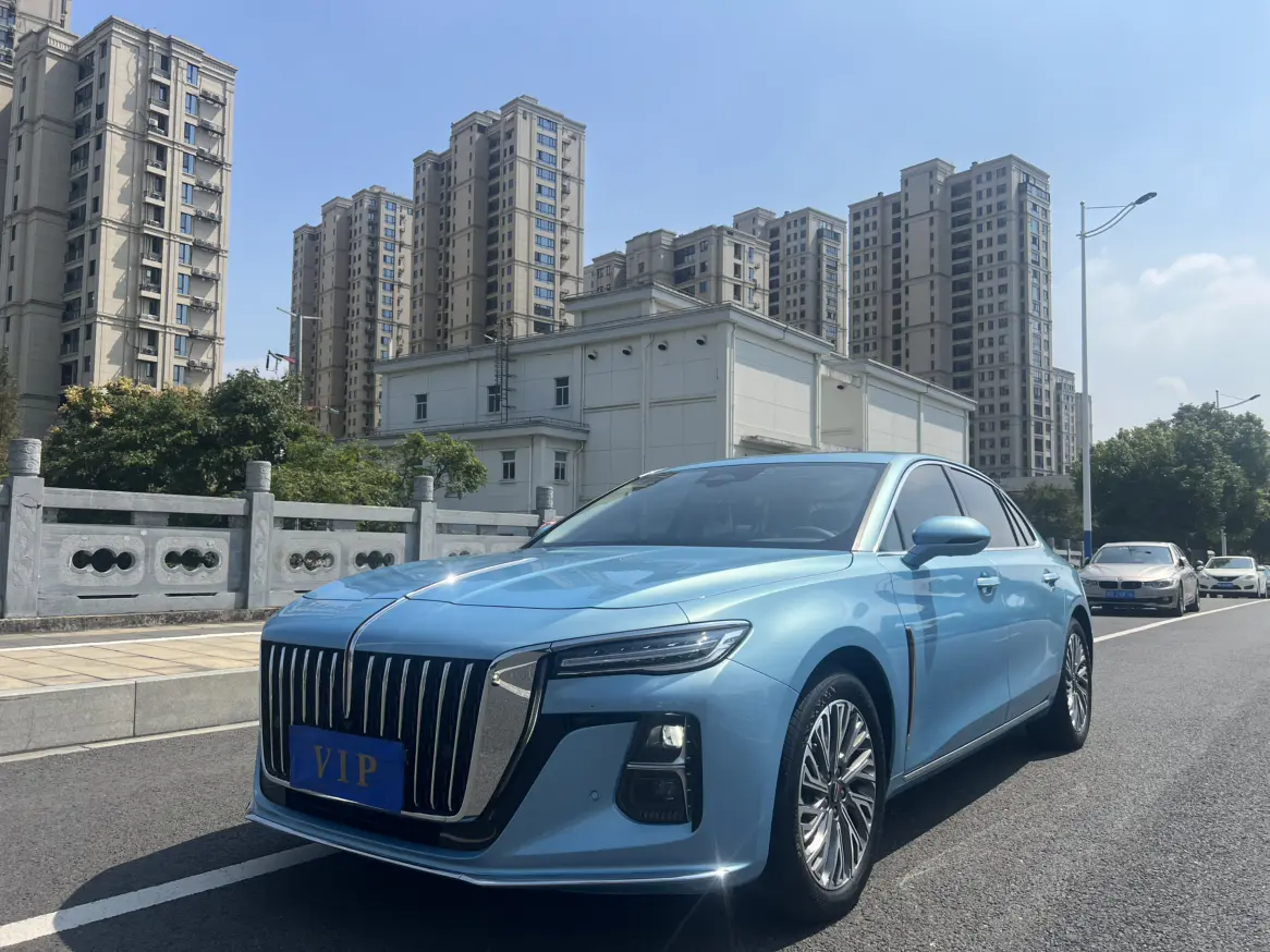 Hongqi H5  из Китая