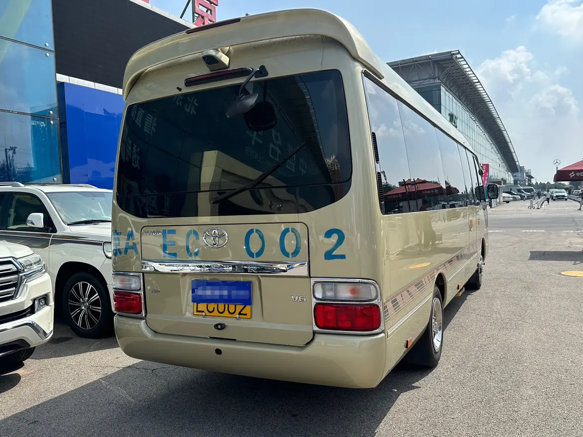 Toyota Costa