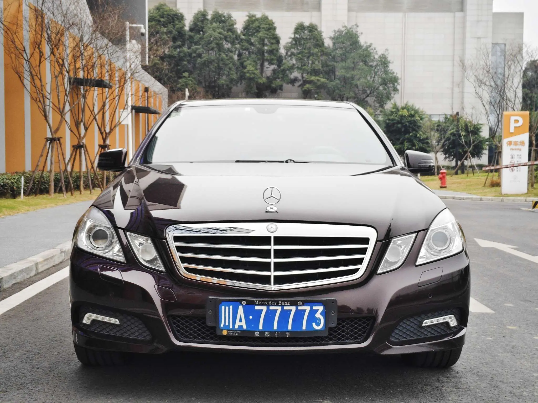 Mercedes-Benz E-Class (imported)  из Китая