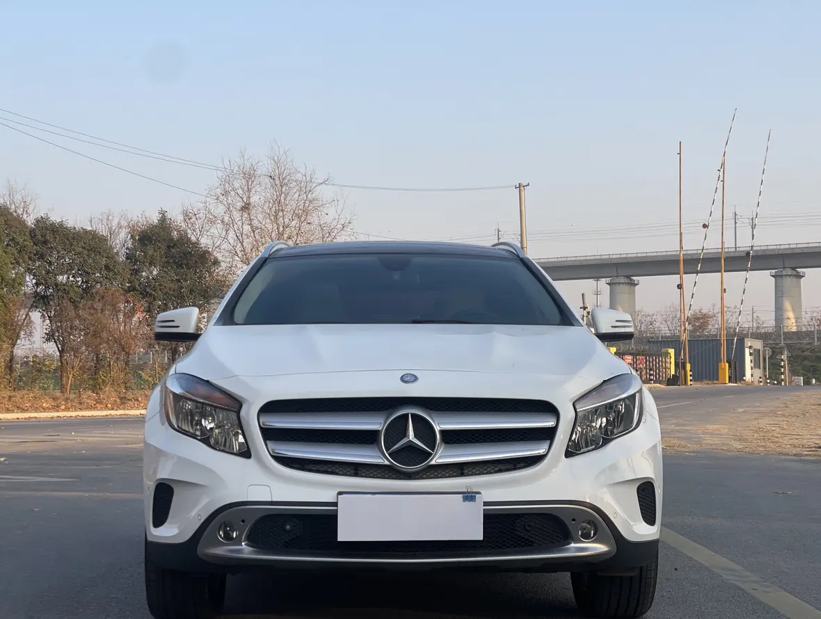 Mercedes-Benz GLA  из Китая