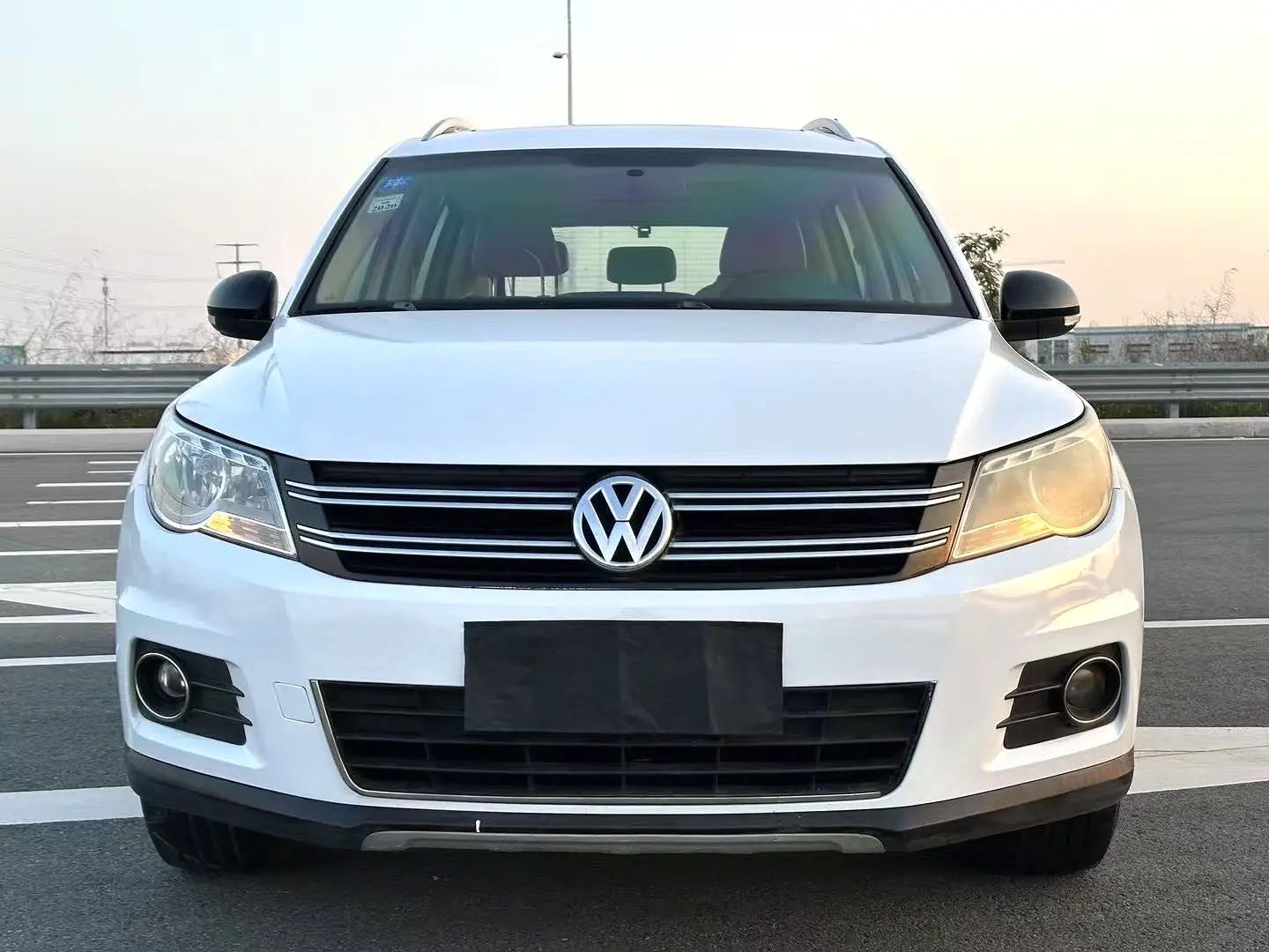 Volkswagen Tiguan  из Китая