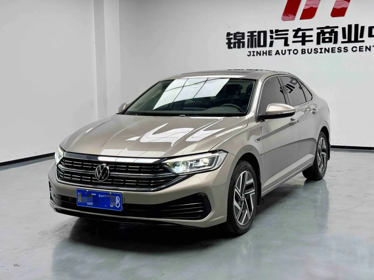 Volkswagen Sagitar  из Китая