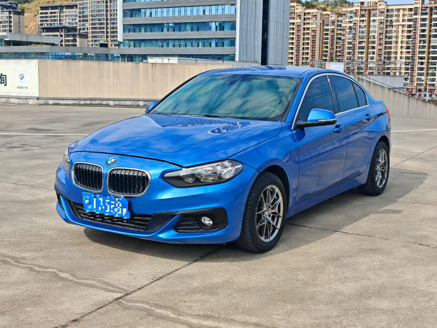 BMW 1 Series  из Китая
