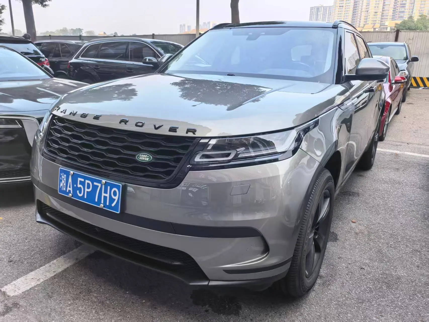 Land Rover Range Rover Velar  из Китая